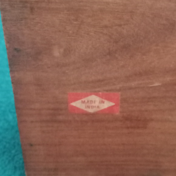 🧘 Vintage handcraved wooden floral inlaid hinged trinket storage box from India - Picture 4 of 5